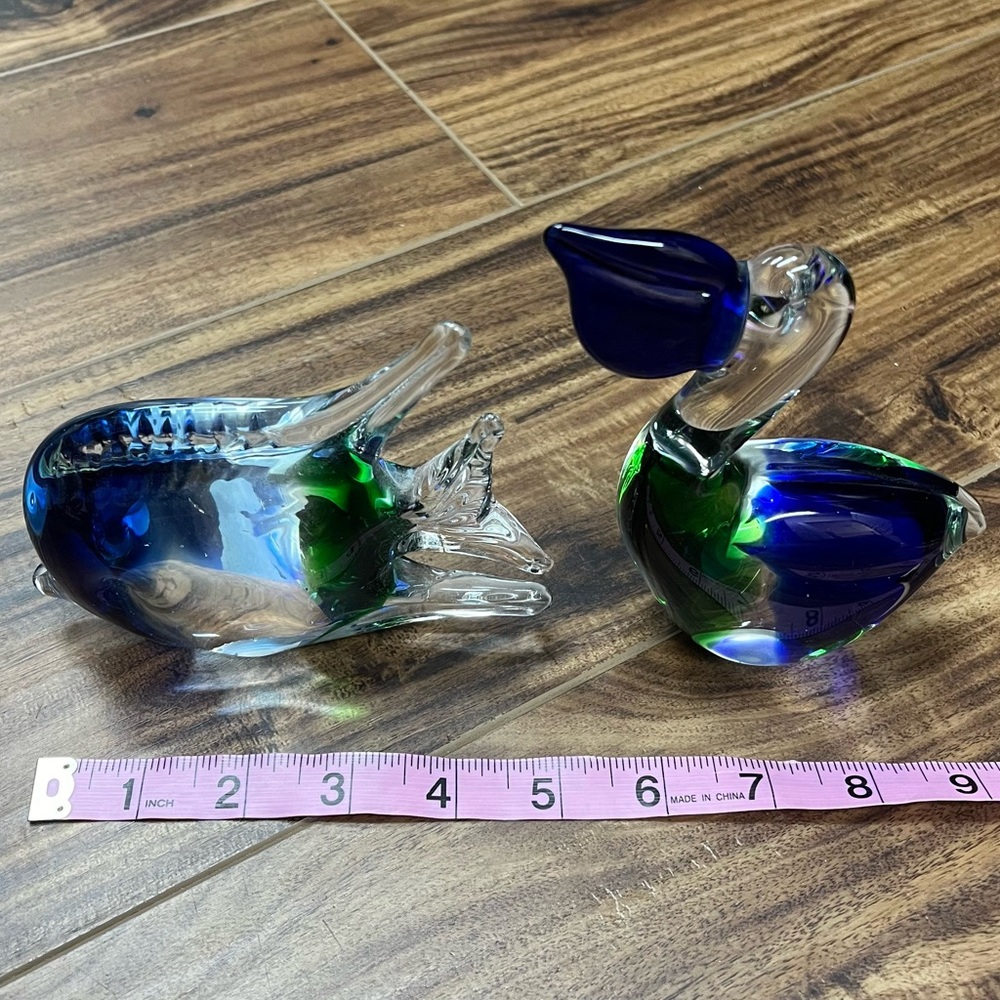 Lot of 2 glass hand blown fish & pelican figurines, new